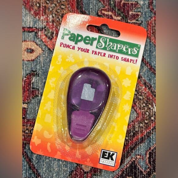 Scrapbooking - Utah Hole Punch - Picture 1 of 2